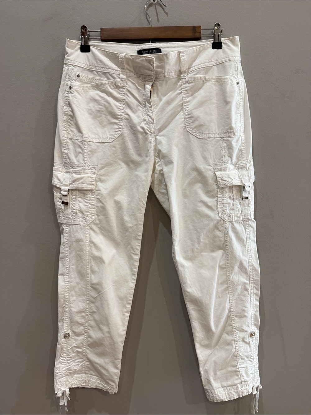 White House Black Market White Cargo Capris